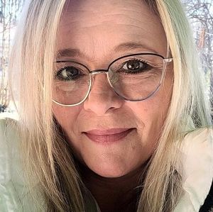 Meet your Posher, Christy